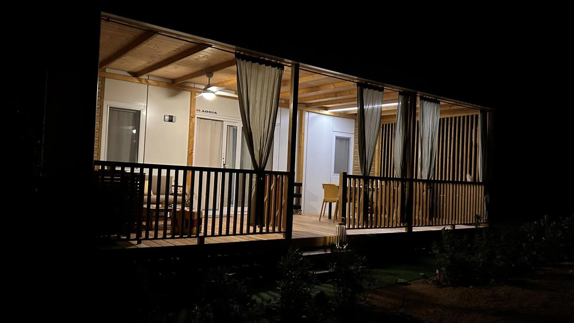 O'Live Premium Mobile Home Drage 0*,